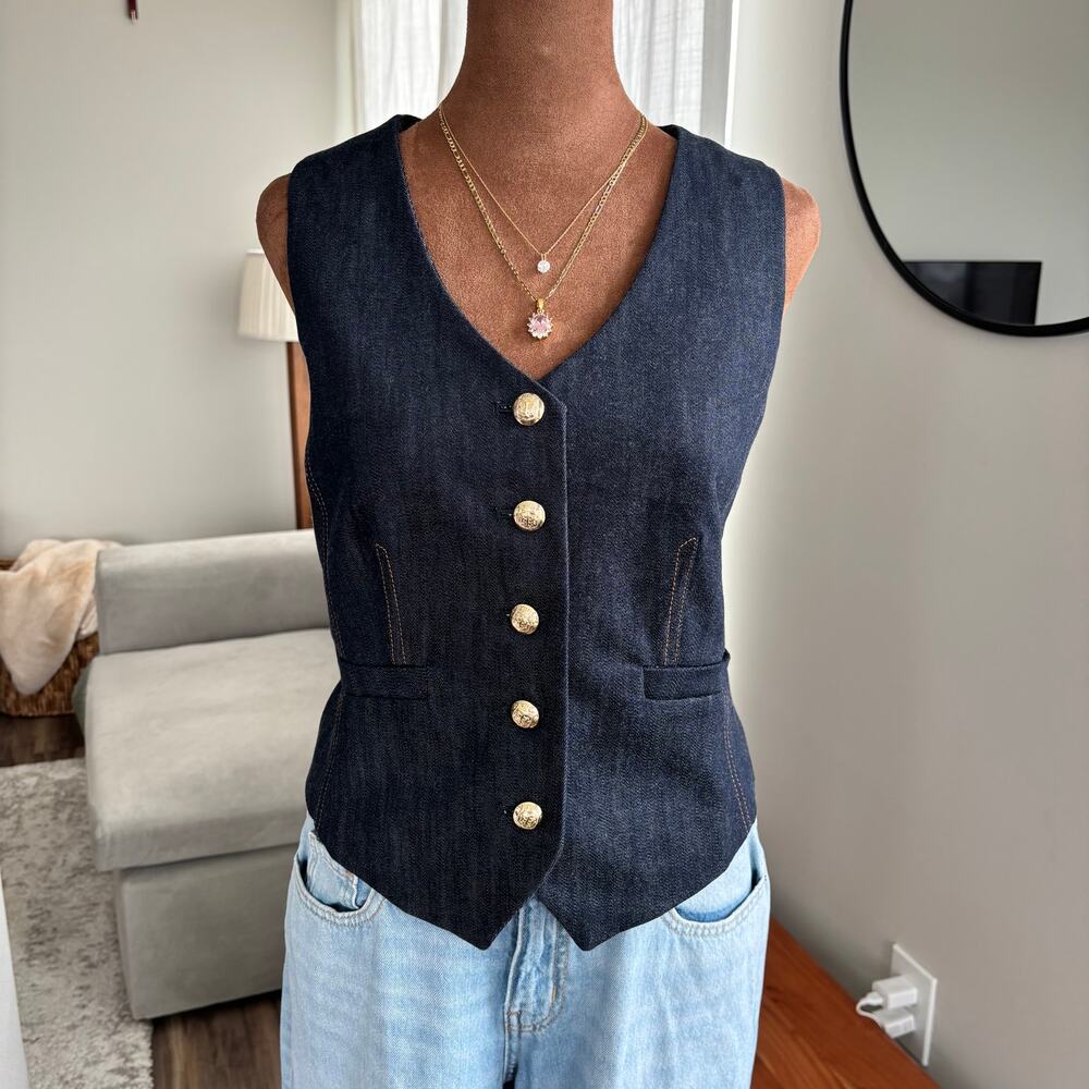 2010s Talbots Petite Dark Wash Denim‎ Vest Gold Crest Button Western Cowgirl 8P - Picture 2 of 9